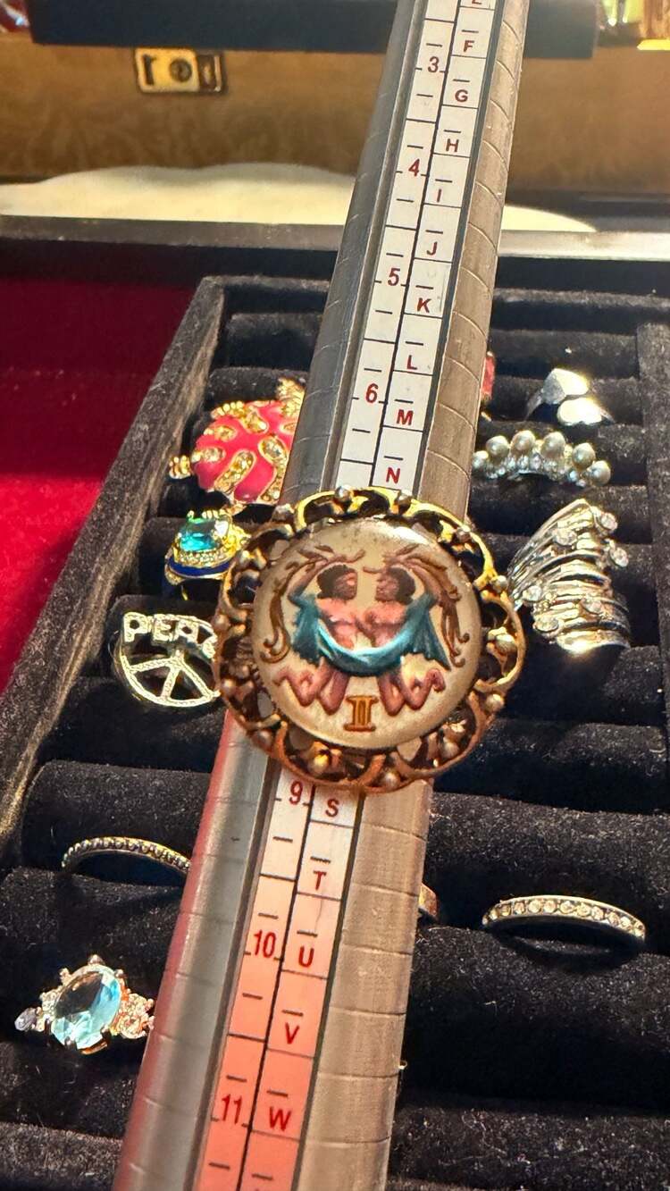 Vintage Zodiac Gemini Enamel Filigree Ring